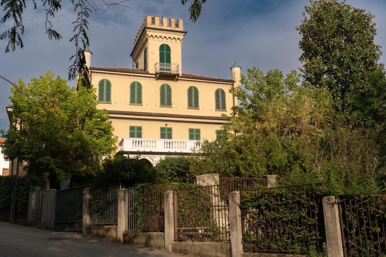 B&B Villa Ferrari Асти Екстериор снимка