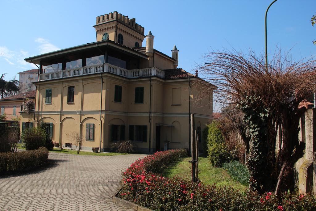 B&B Villa Ferrari Асти Екстериор снимка